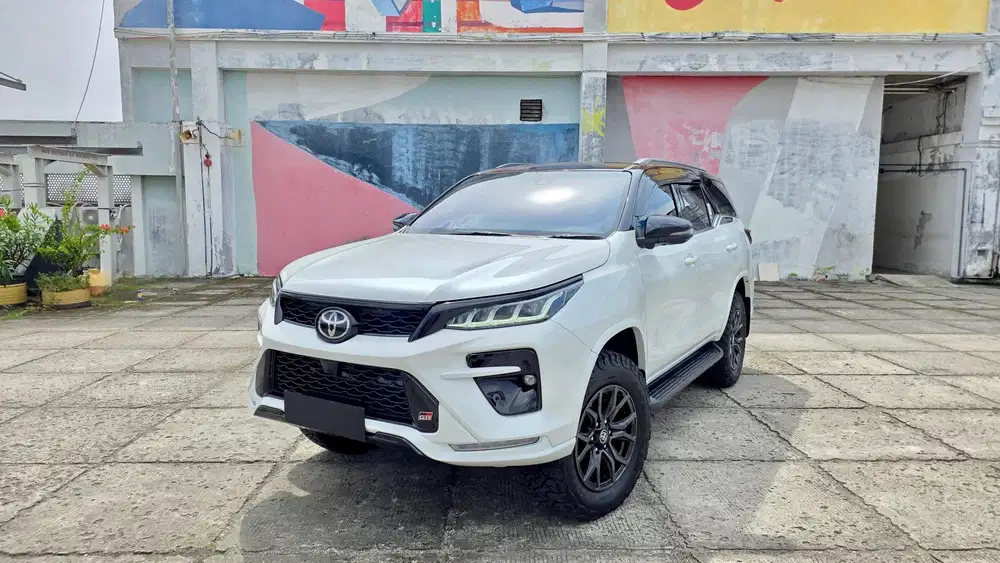 [KM 4 RIBU]TOYOTA FORTUNER VRZ 2.8 GR LEGENDER TETRADRIVE 4x4 2025