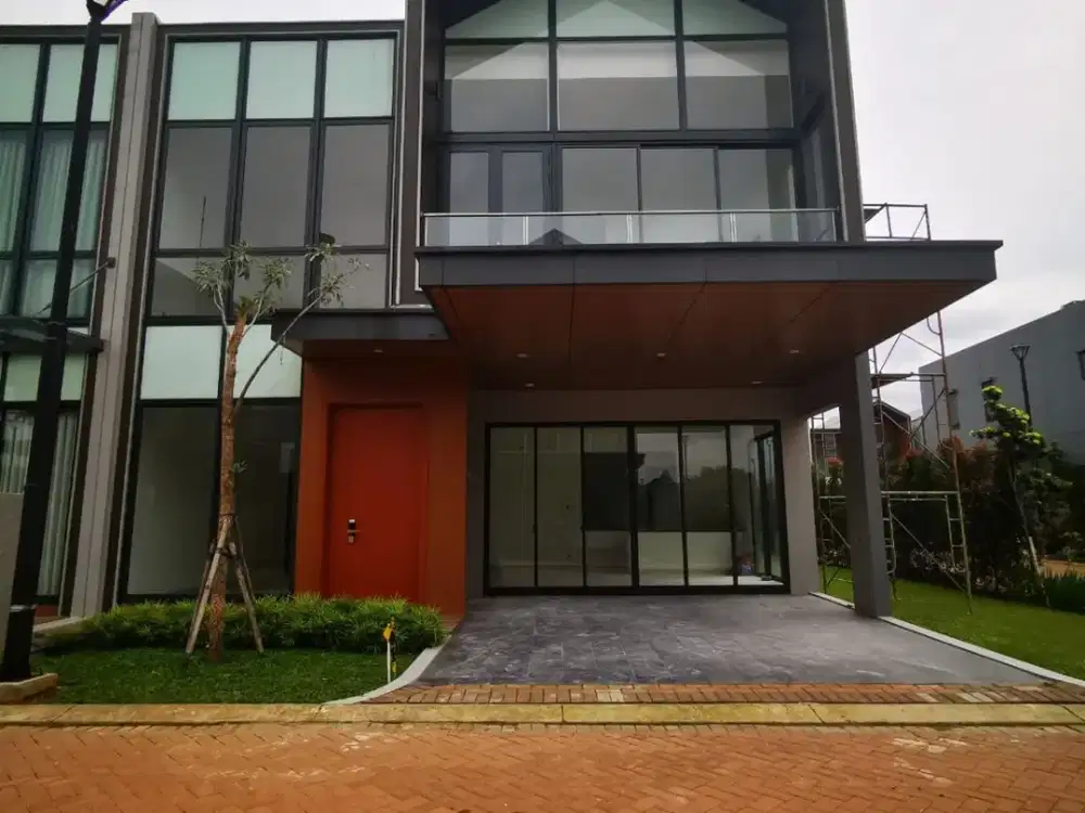 Jual Rumah MEWAH MEGAH DI KAWASAN SENTUL POSISI HOOK