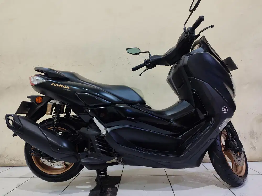 Nmax 155 VVA 2023 CONNECTED istimewa mulus terawat siap pakai...