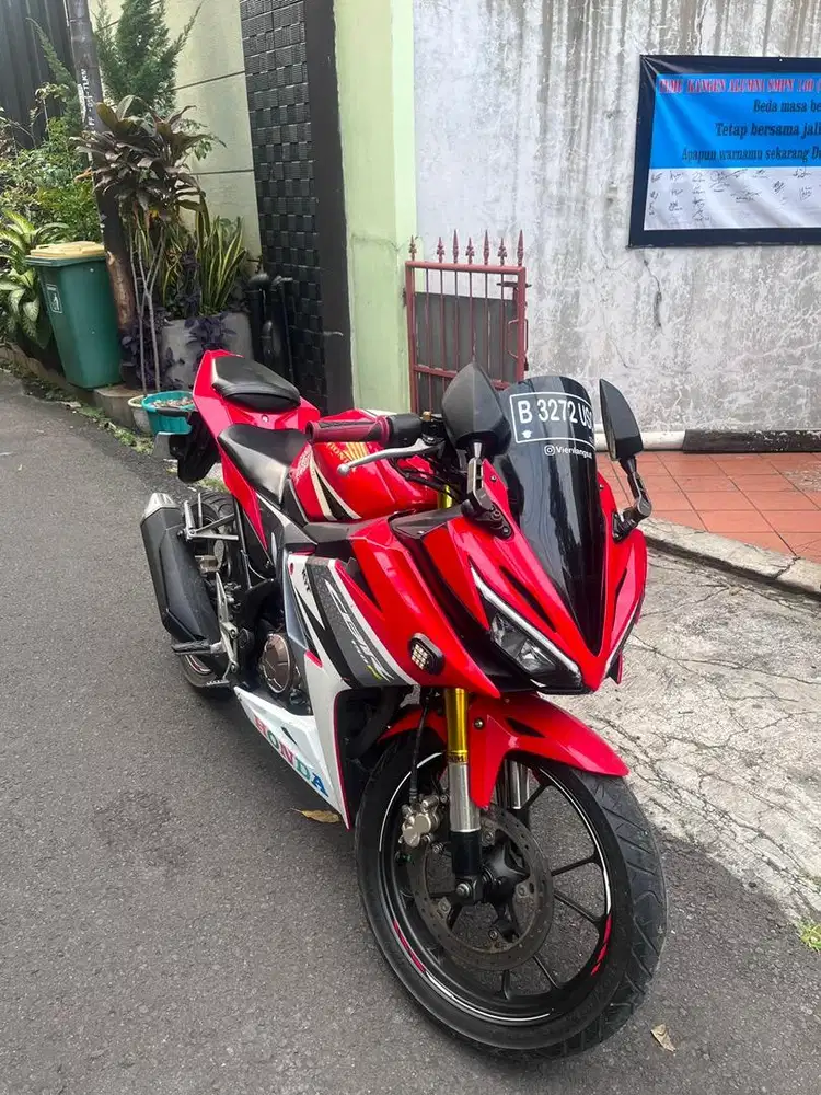 CBR 150R Tahun 2018.