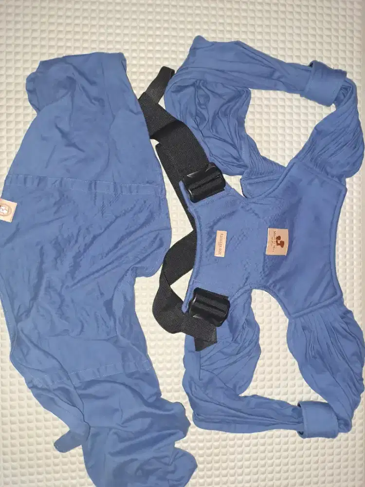 Gendongan Bayi merk Mere Et Moi