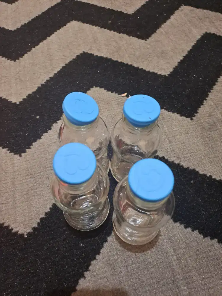 Botol Kaca Tempat Nyimpan Asi