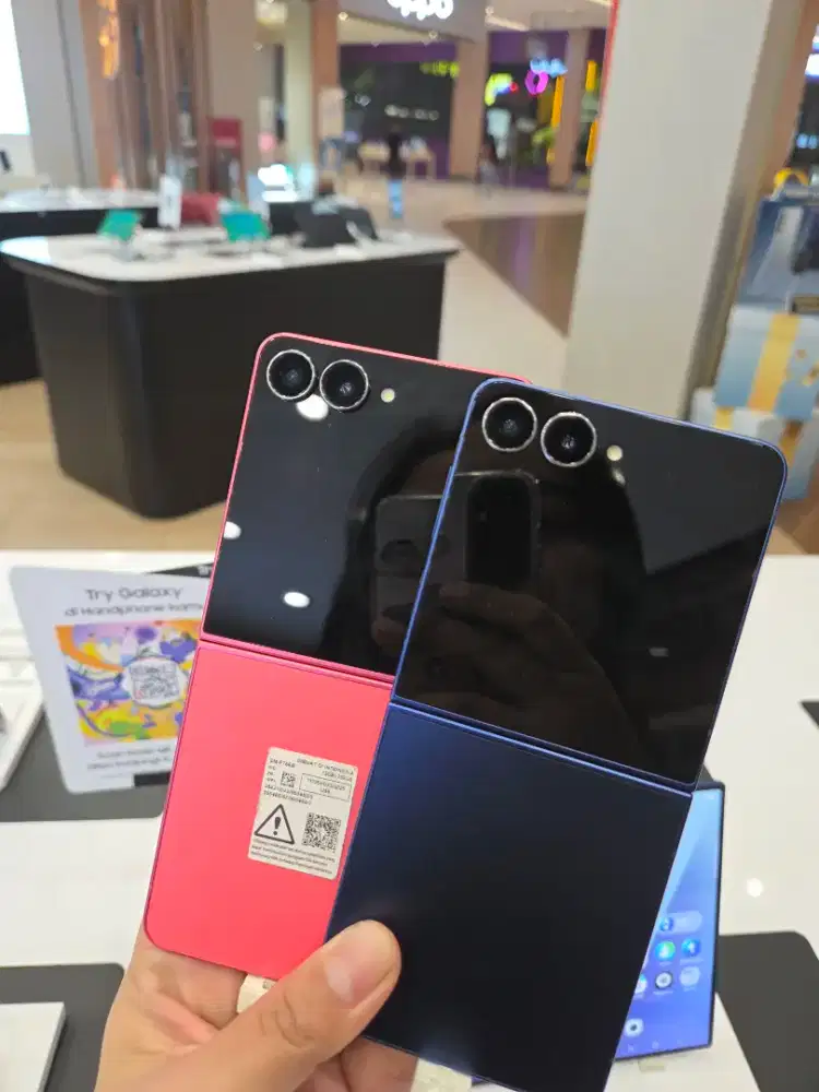 SAMSUNG GALAXY FLIP 7