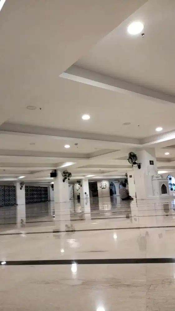 Cari kerjaan apa aj serabutan boleh asal halal