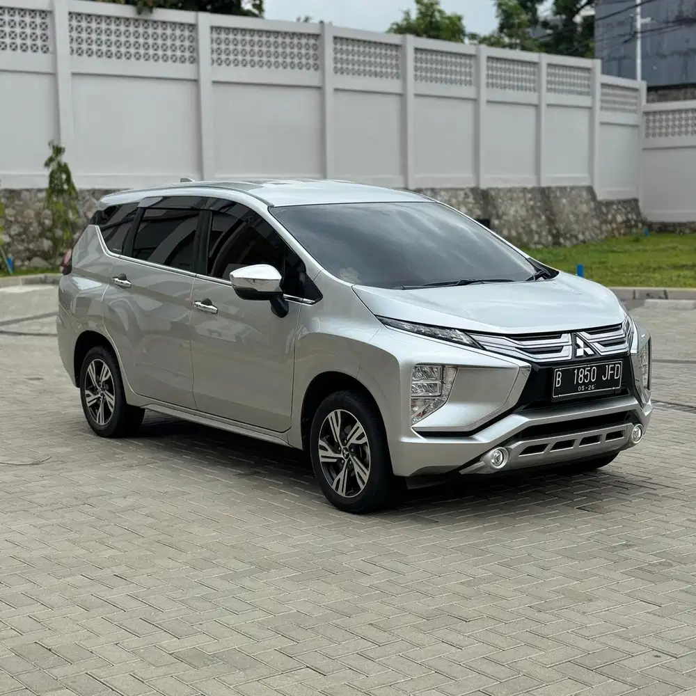 Mitsubishi Xpander 1.5 Ultimate Matic 2021 Silver AT