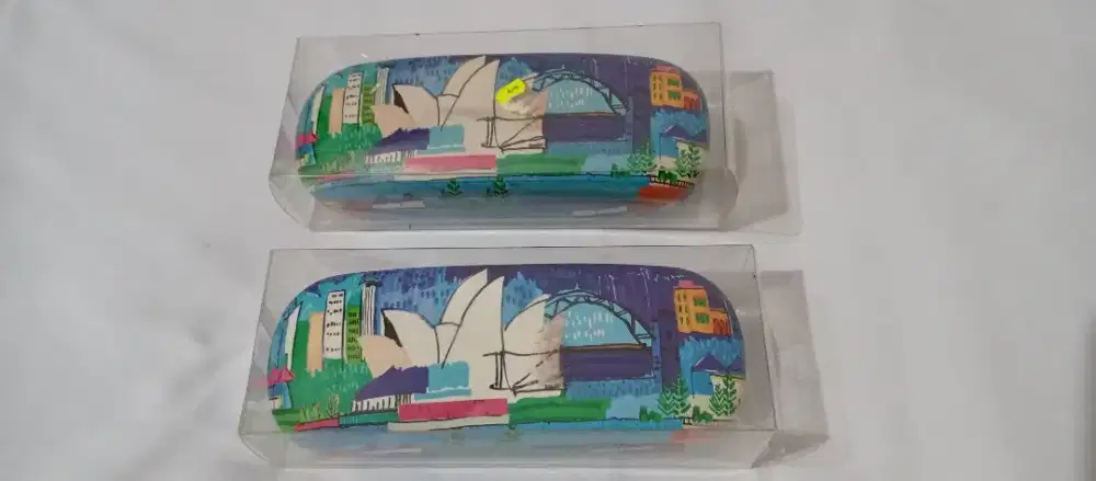 Tempat Kacamata Motif Sidney