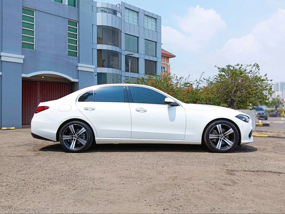 Genap Odo=13k Bunga=4% Mercedes Benz C200 Avantgarde 2023 C 200 2023