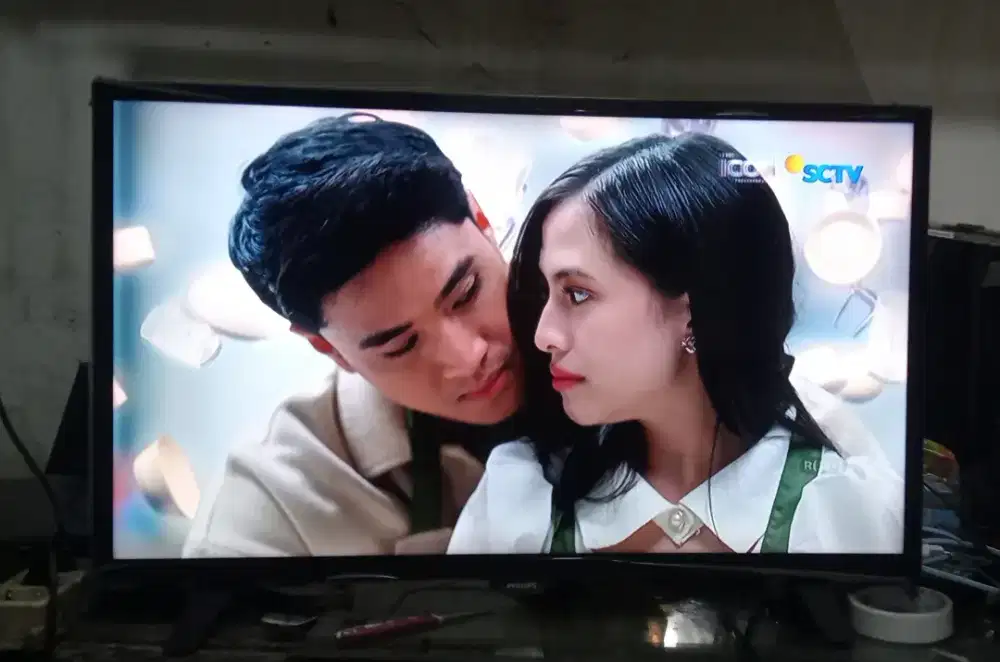 DIGITAL TV PHILIPS 32 IN