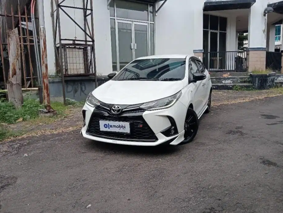 Like New - TOYOTA Yaris 1.5 GR Sport Bensin A/T 2024 PUTIH