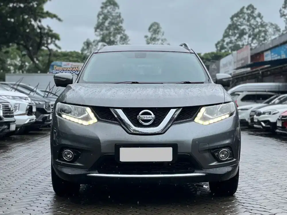 CASH TERMURAH!! NISSAN XTRAIL 2.5 AT MATIC ABU-ABU 2016, KM 134RB