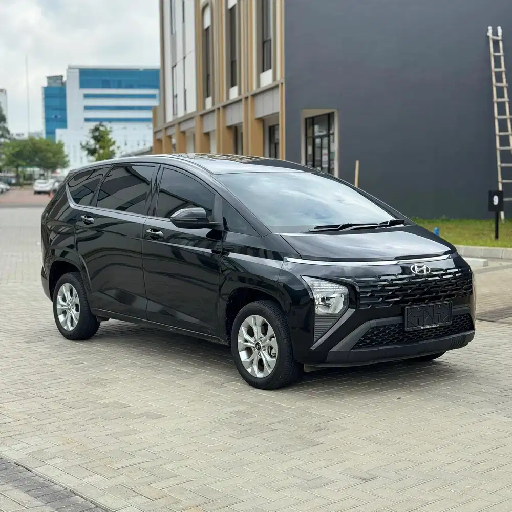 ODO 8rb KM Hyundai Stargazer Active Manual 2024 Hitam MT