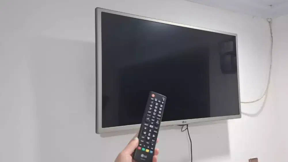 TV LG LED TV 32INCH LENGKAP REMOTE