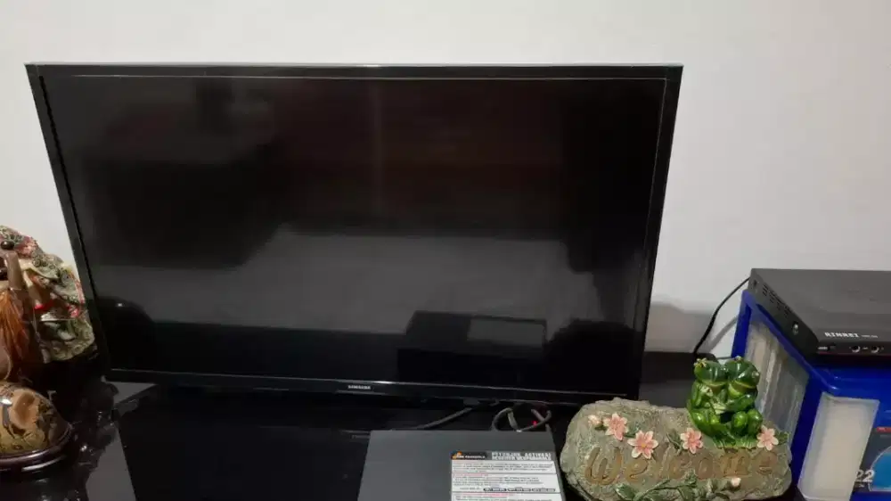 TV SAMSUNG LED TV 32INCH LENGKAP REMOTE