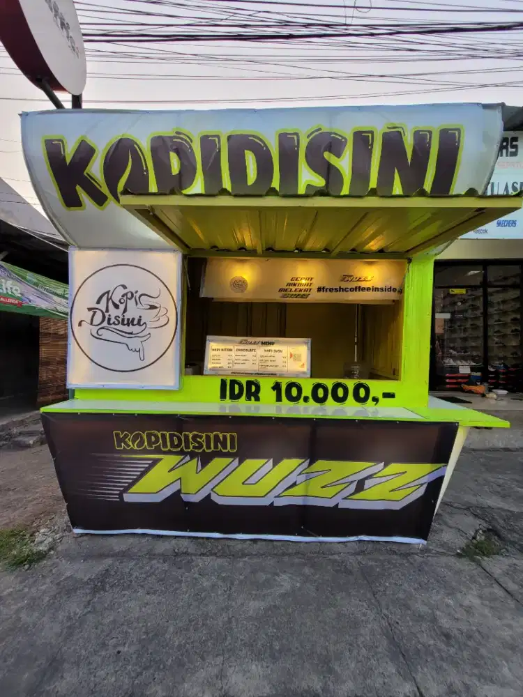 Kontainer jualan... Gagah unik dan berkelas