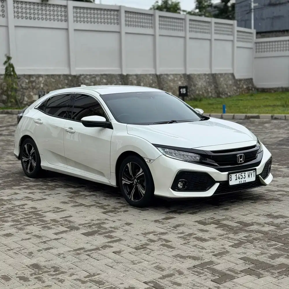 Honda Civic 1.5 Turbo Hatchback Matic 2019 Putih HB AT
