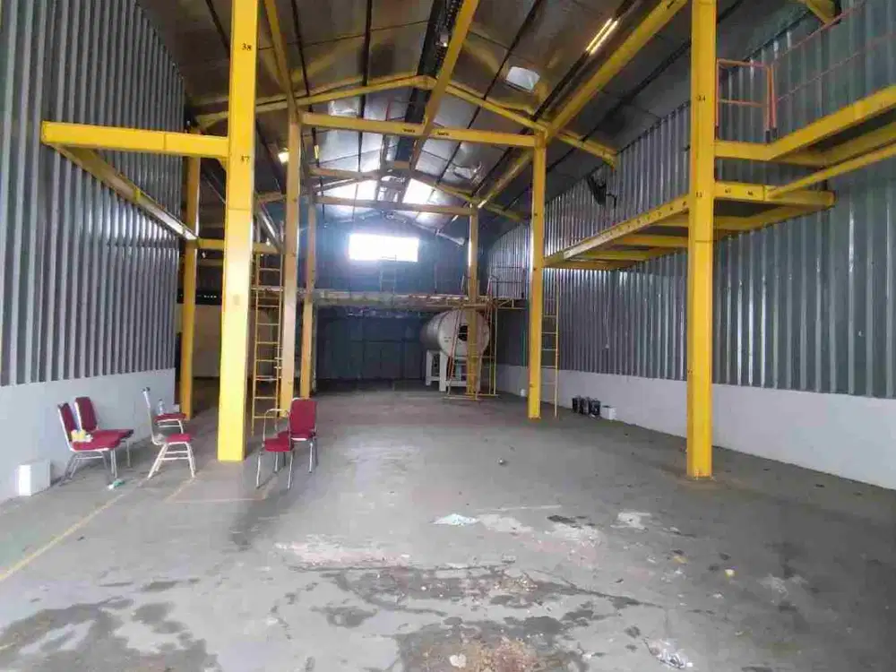 Gudang murah siap pakai akses kontainer strategis pinggir jalan raya cikunir LT895