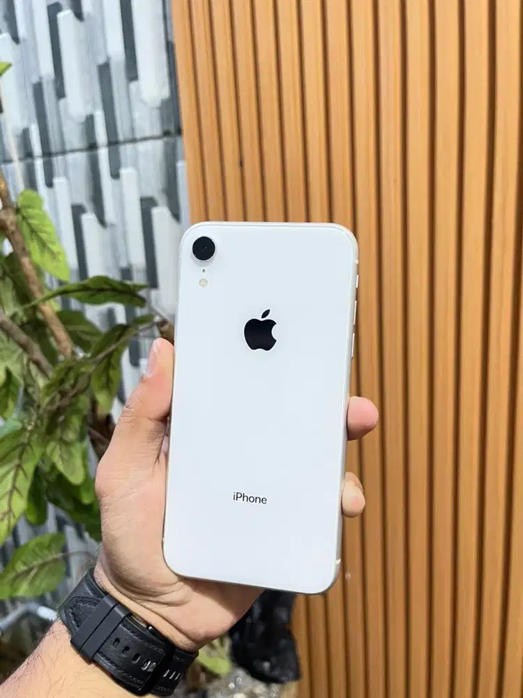 IPHONE XR 64GB Fullset