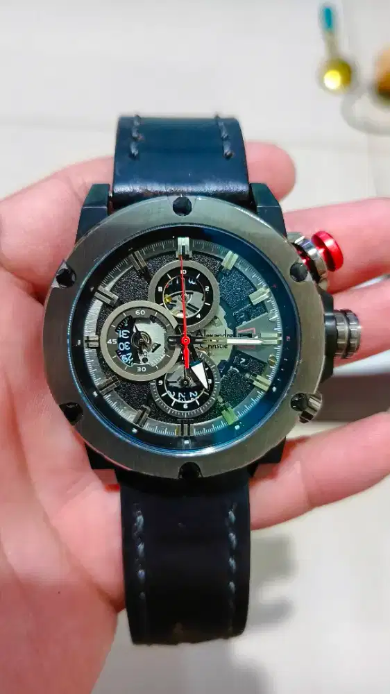 Alexandre Christie 6491 Like New