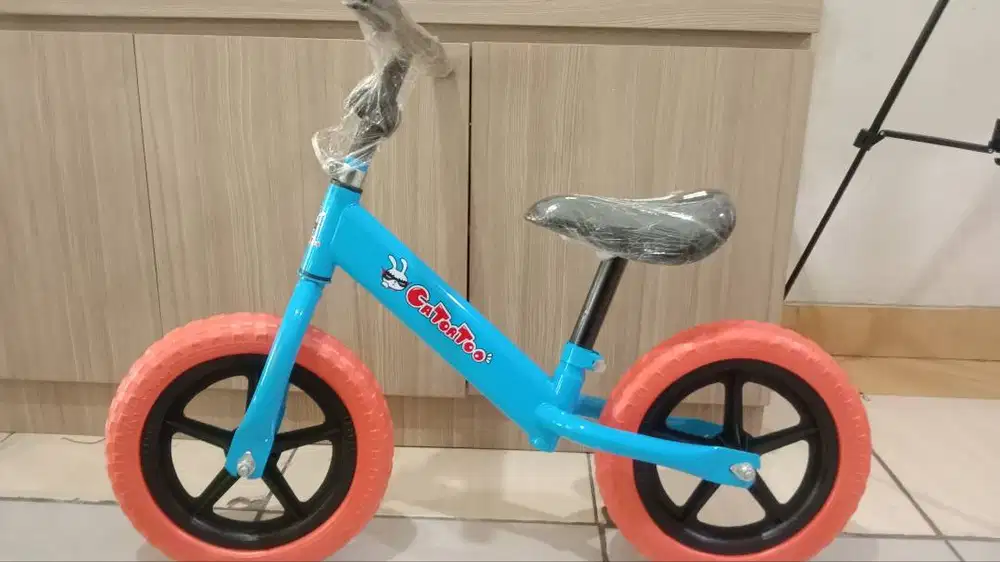 Sepeda Keseimbangan Tanpa Pedal
