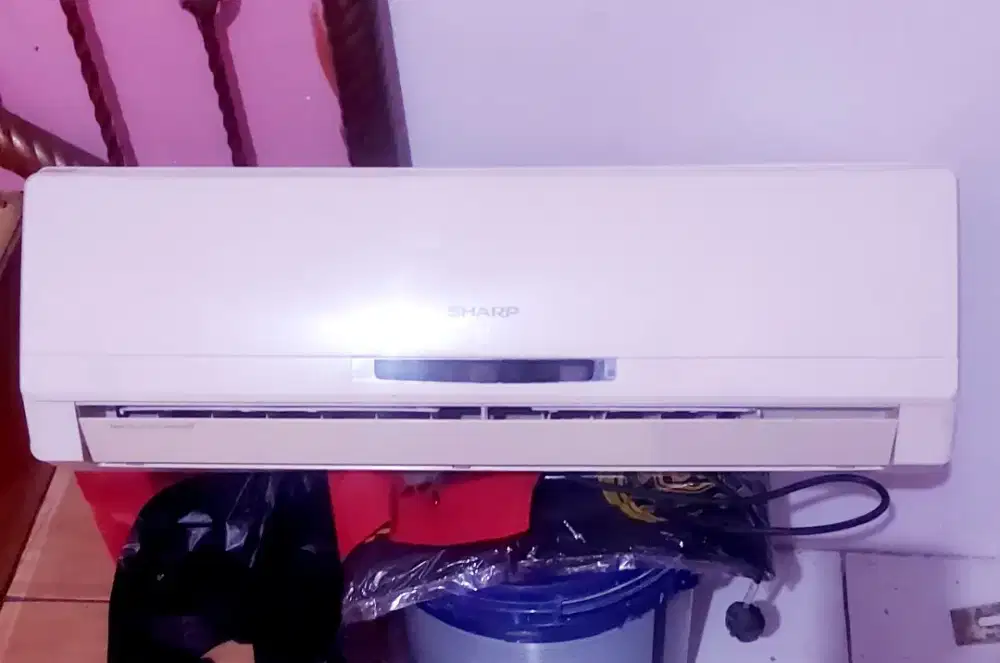 Indoor AC sharp 1/2pk