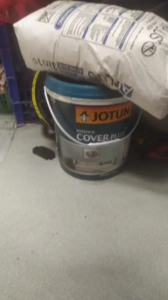 di jual cat jotun kondisi masih segel