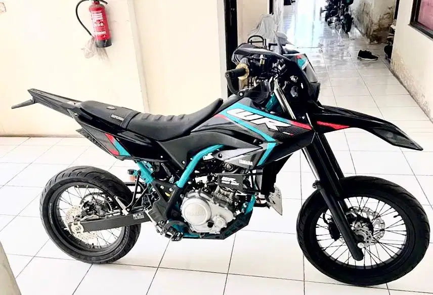 YAMAHA WR 155 R