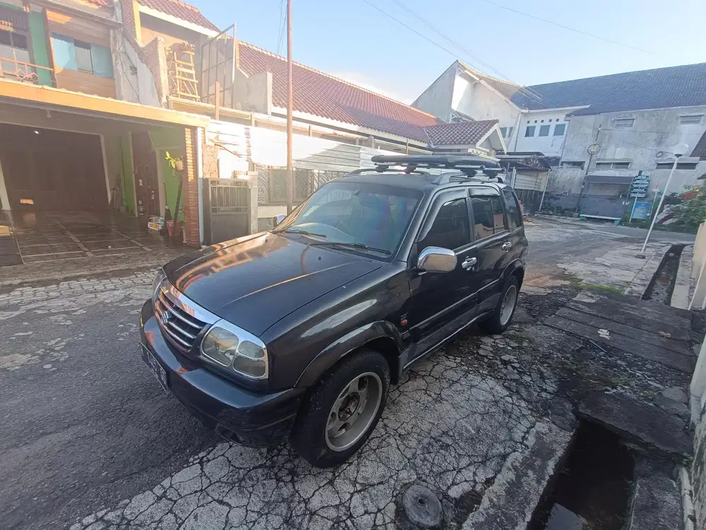 Suzuki Escudo 2001 Bensin
