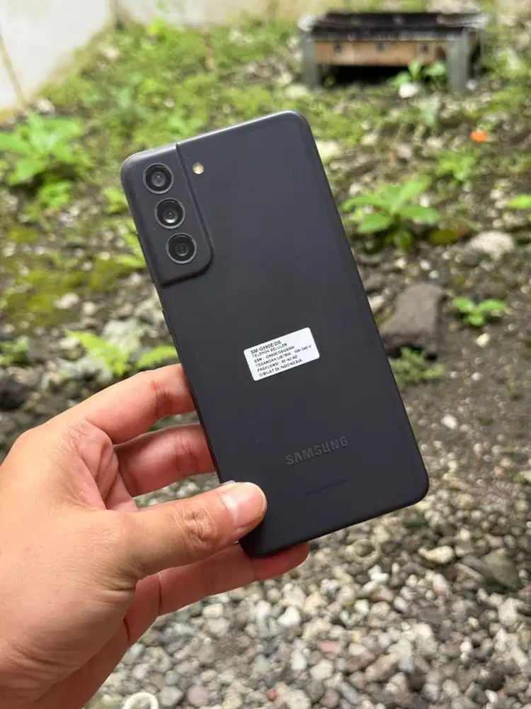 Samsung S21 Fe 8/256GB Sein Resmi Minus Garis Cantik Saja