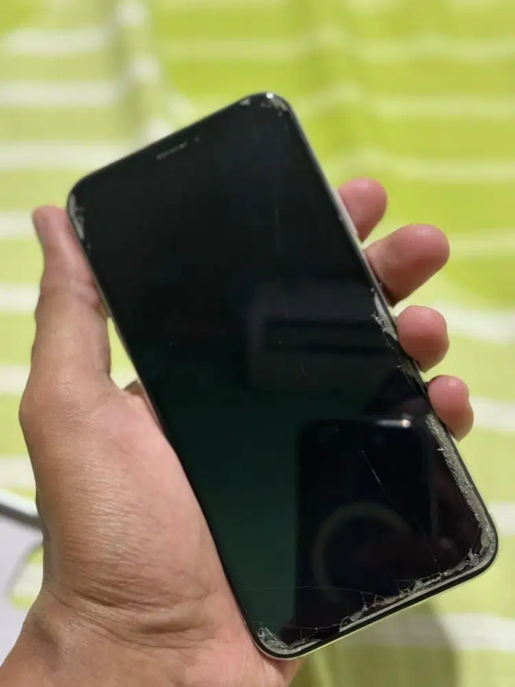 iPhone X 256GB EX IBOX