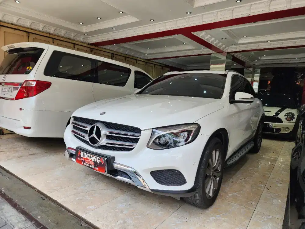MERCY GLC250 AT 2015 PUTIH / MODEL THN 2016 (BINTANG MOTOR)