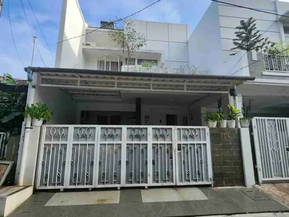 Dijual Rumah 2 Lantai di Pondok Kelapa Duren sawit