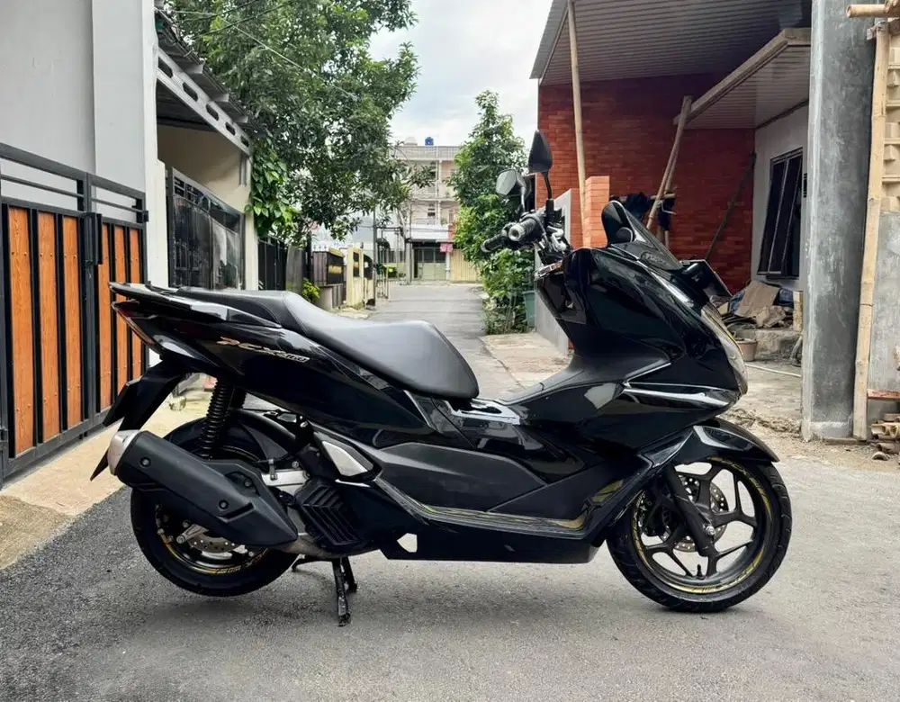 Honda PCX 160 CBS ISS Keyless MULUSSS Pajak Hidup Panjang