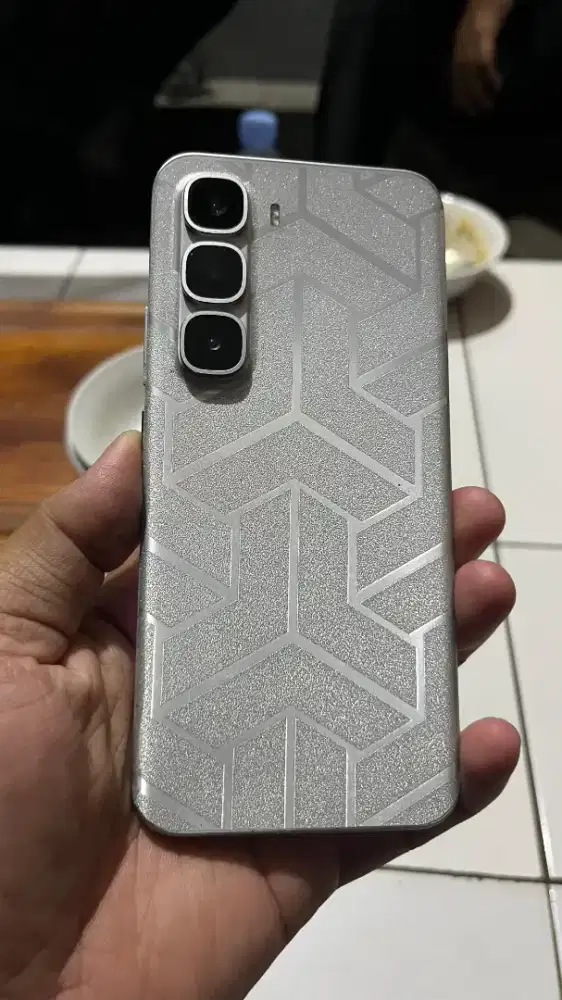 infinix hot 60 pro+ 8/128