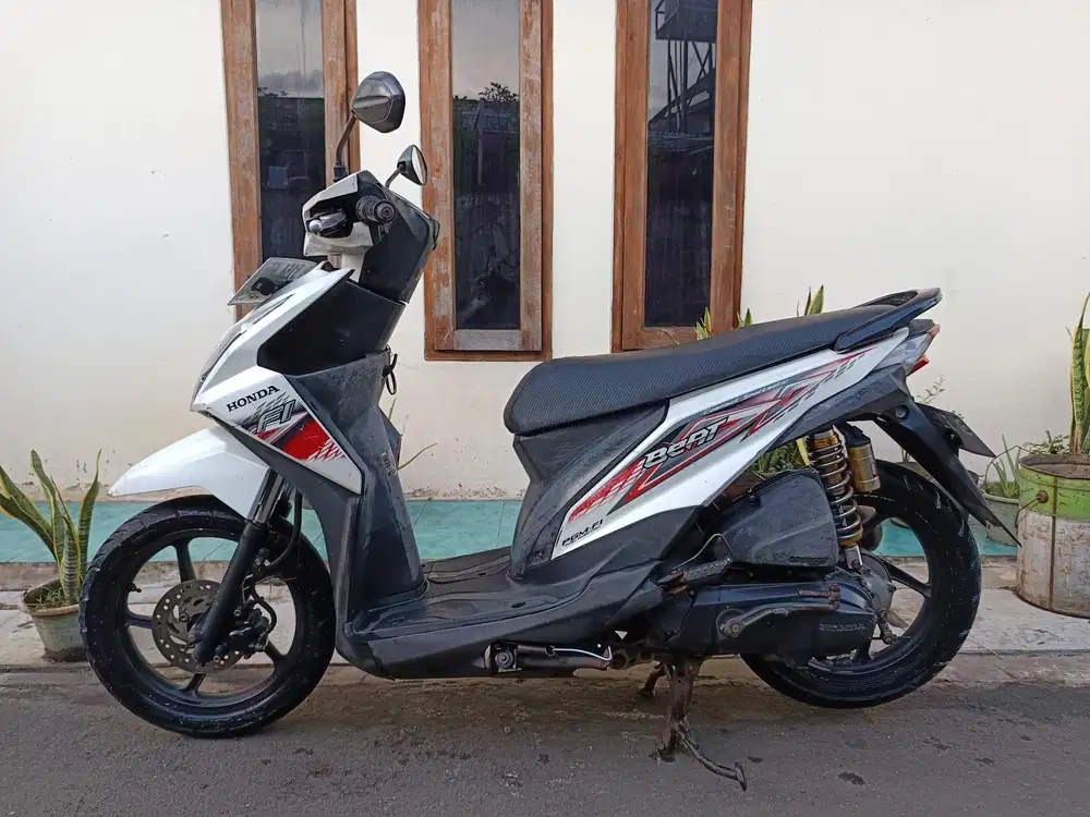 Honda beat fi 2014 lengkap bagus