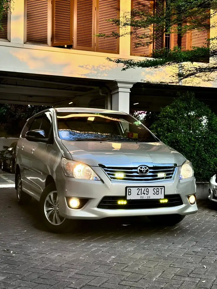 Toyota Kijang Innova 2013 V Diesel