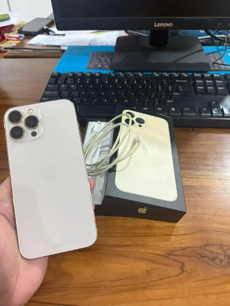iPhone 13 pro max Glod 128