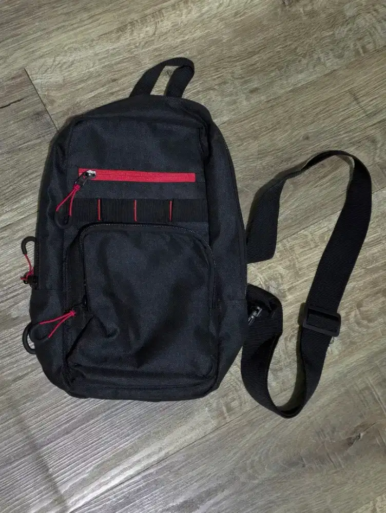 Sling bag LC Waikiki ORI