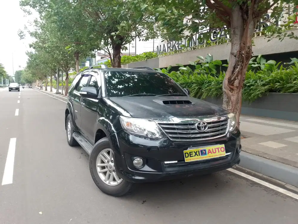 (KM80000) TOYOTA FORTUNER  TRD VNT DIESEL 2014 NIK 2013 ISTIMEWA BAGUS