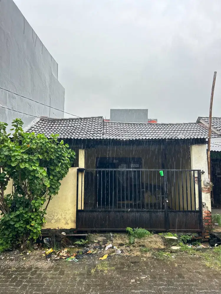 DISEWAKAN RUMAH MURAH DI PERUM MUSTIKA WANASARI CIBITUNGBLOK C 01 NO 1