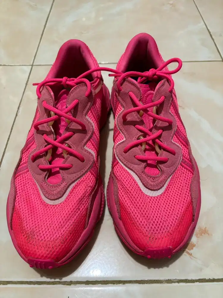 Sepatu Adidas Pink