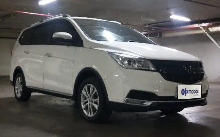 TDP 7,JT Wuling Cortez 1.5S T Lux Bensin-AT Putih 2020