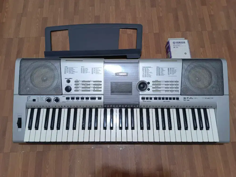 Yamaha keyboard PSR-E403