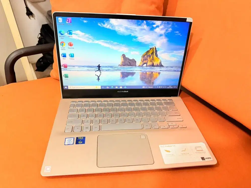 Laptop Desain Asus Vivobook S4304 Core i3 Ram 8