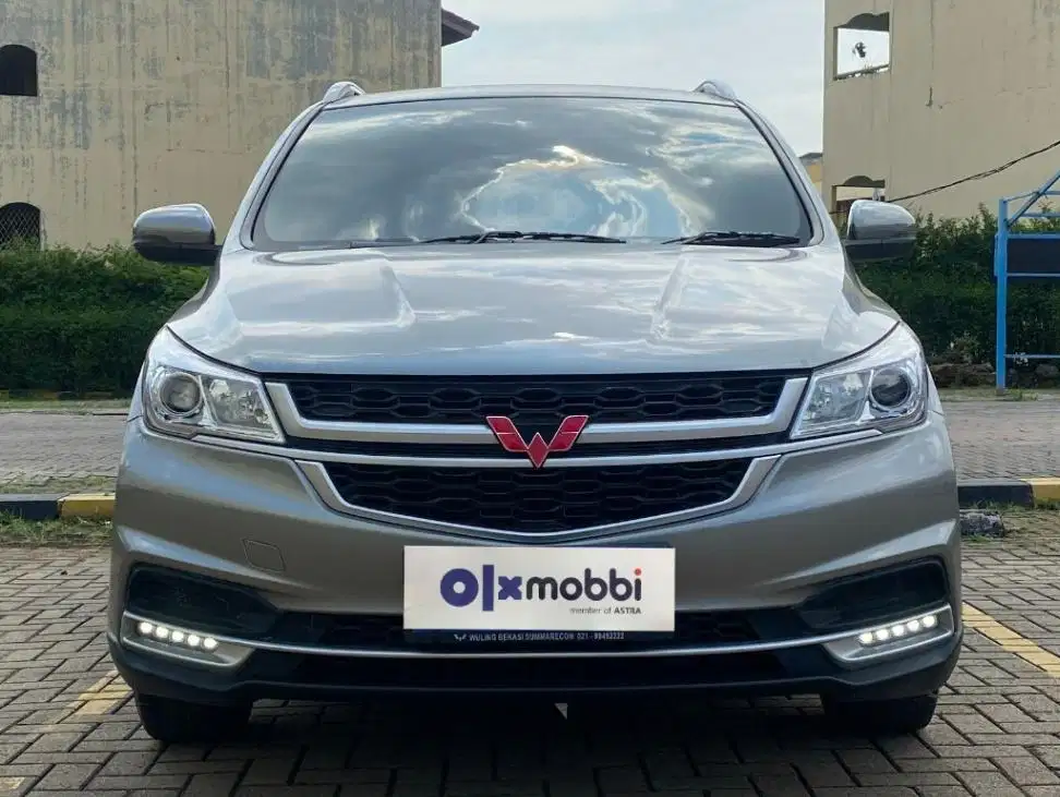 TDP 7,JT Wuling Cortez 1.5S T Lux Bensin-AT Hitam 2020