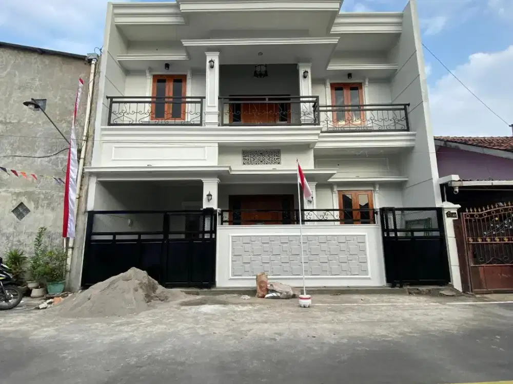 RUMAH SOLO GENTAN PURBAYAN BAKI SUKOHARJO