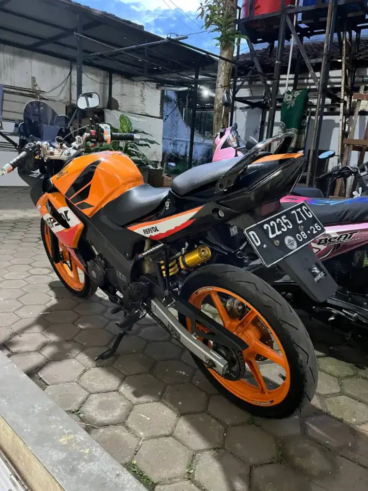 CBR 150R BUILDUP 2004