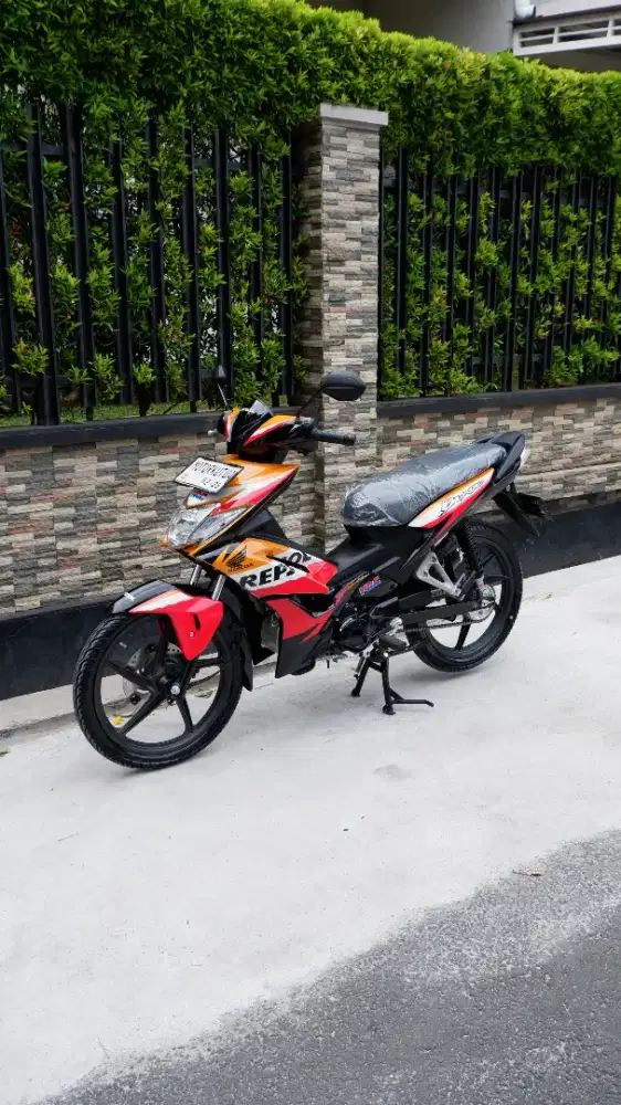 Honda Blade 110 Tahun 2011