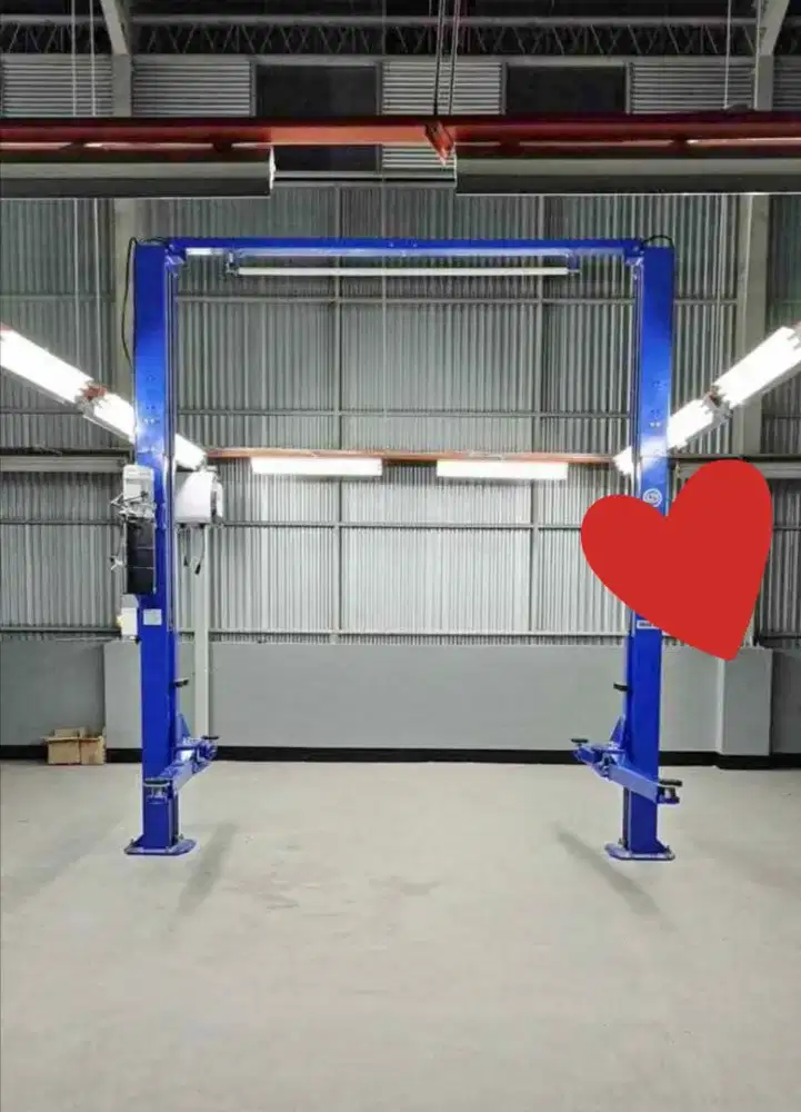 TWO POST CAR LIFT
