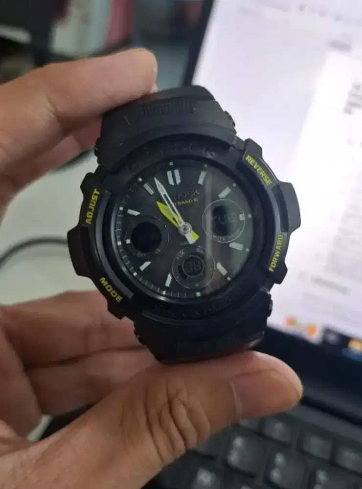 Casio G-Shock AWG M100F-1BJR