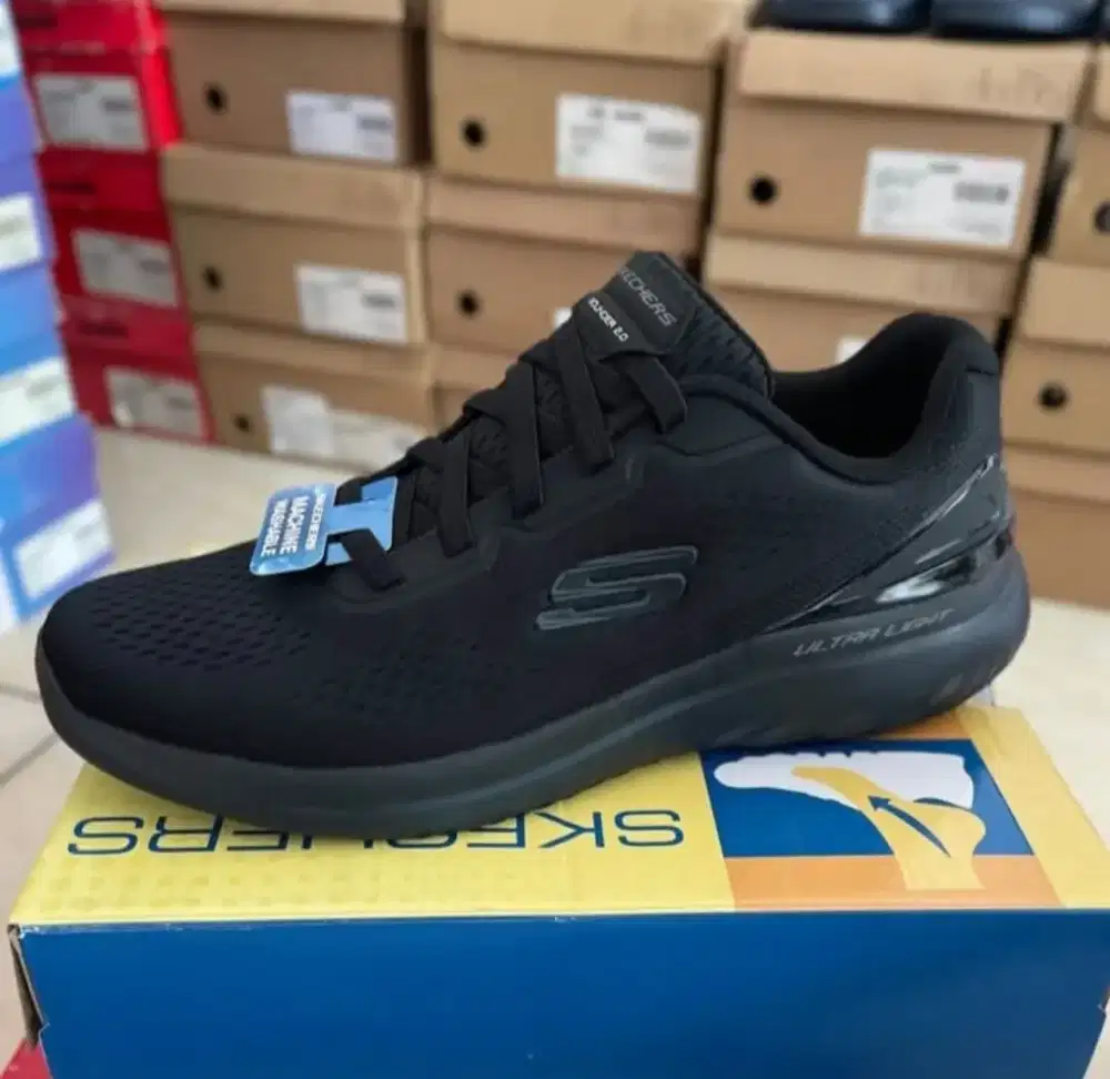Sepatu skechers original store